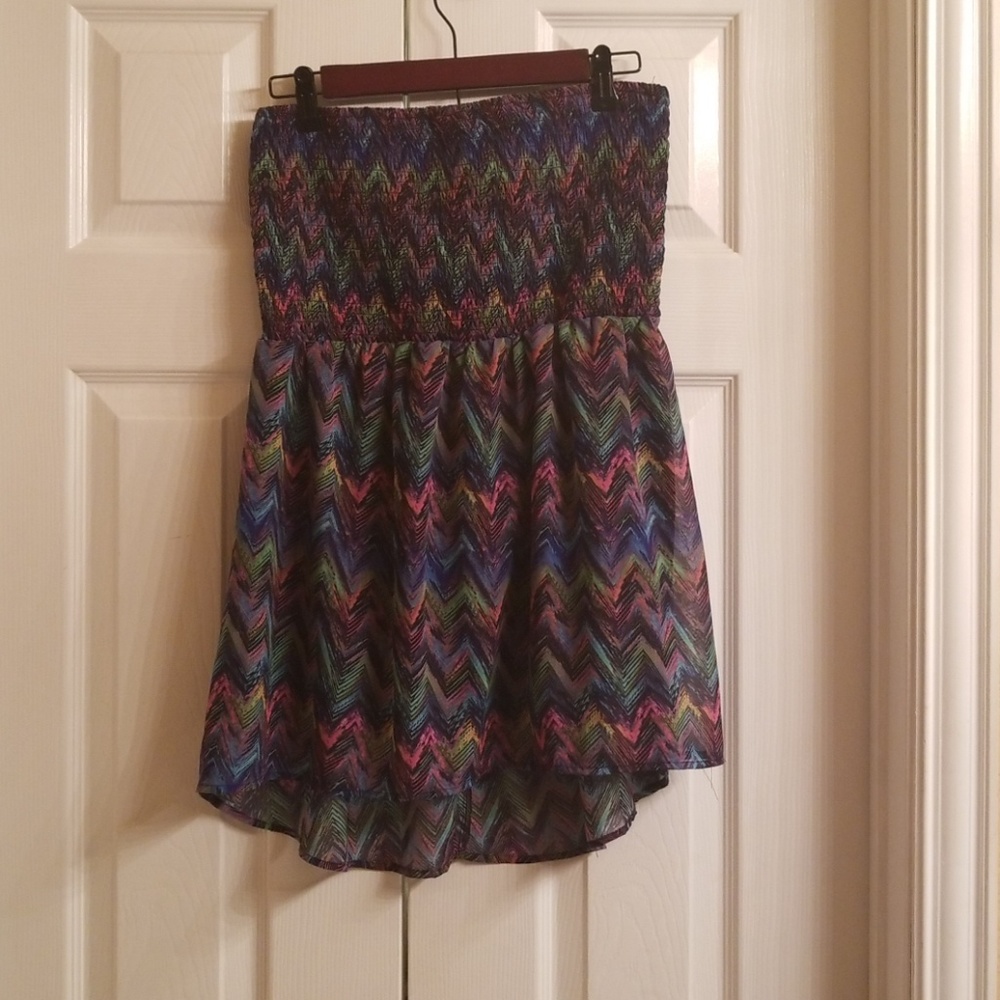 Multi-colored Strapless Top